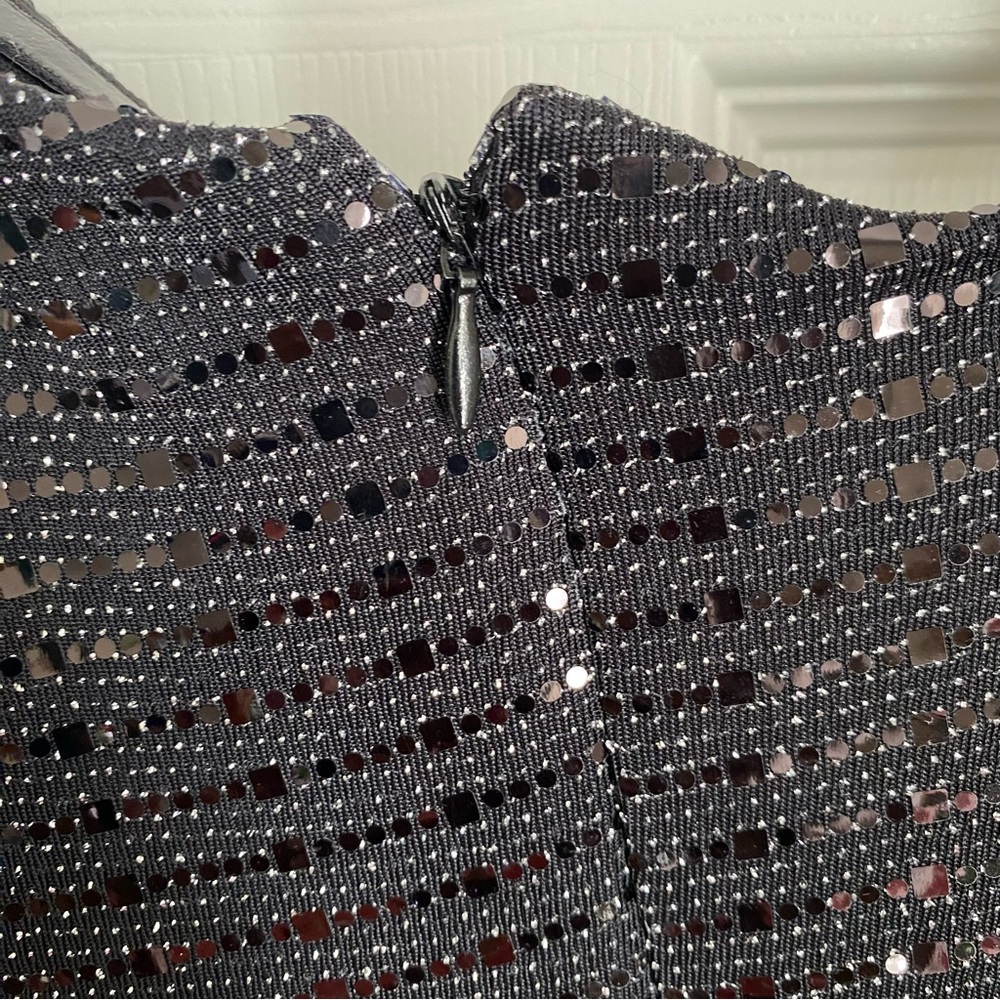 NWOT Women’s R&M Richards Sparkly One Shoulder Wide Legged Black Jumpsuit Size 6 - Picture 11 of 11
